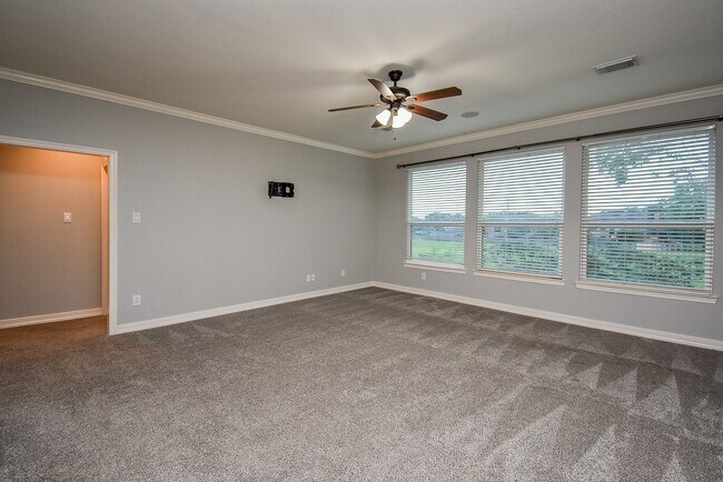 Building Photo - 7902 Silent Forest Dr