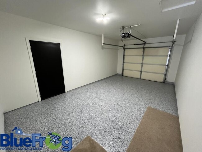 Building Photo - 646 Woodlawn Dr