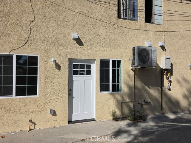 Building Photo - 11572 Amboy Ave