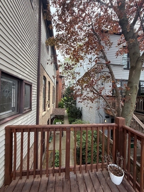 Building Photo - 1644 N Winchester Ave