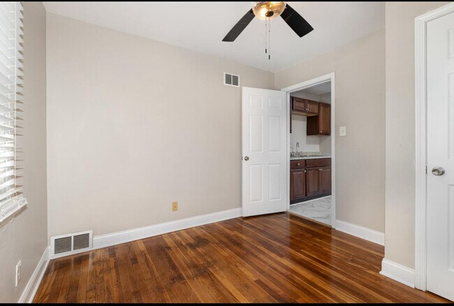 Building Photo - OX Properties