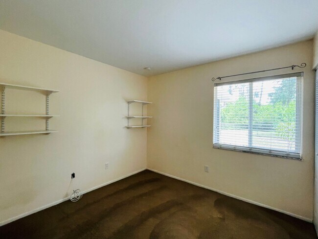 Building Photo - PORT CHARLOTTE ANNUAL RENTAL