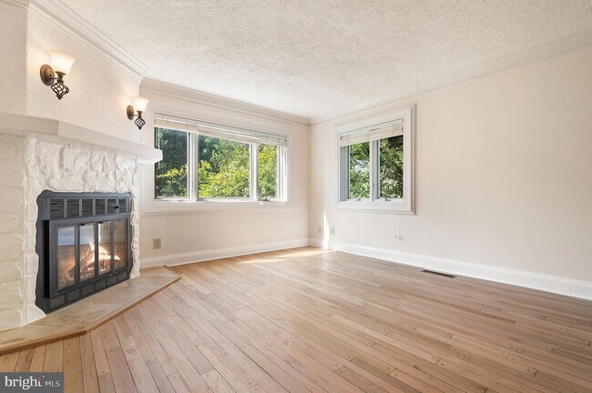 Building Photo - 15729 Holly Grove Rd