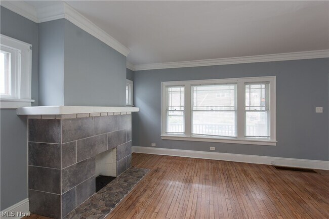 Building Photo - 2169 Olive Ave
