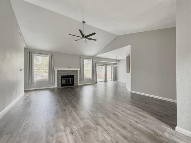 Building Photo - 11917 Meadowfire Dr