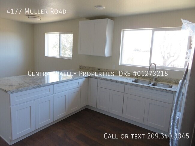 Building Photo - 4177 W Muller Rd
