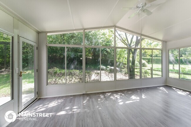 Building Photo - 12707 Glen Hollow Ct