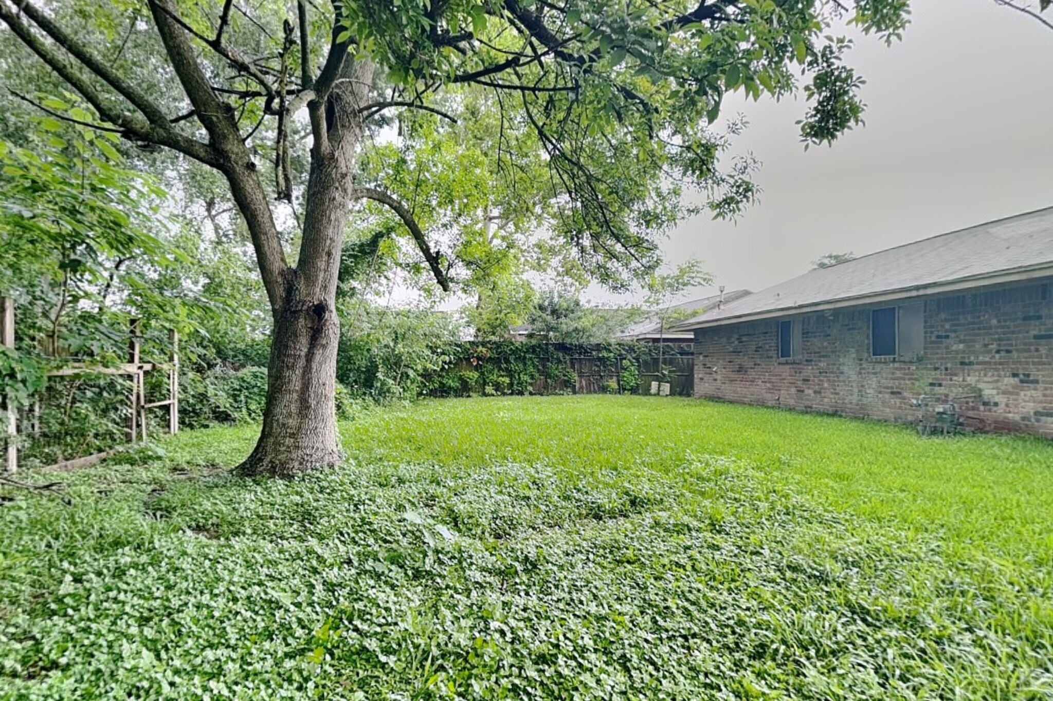 Building Photo - 4523 Bayou Vista Dr
