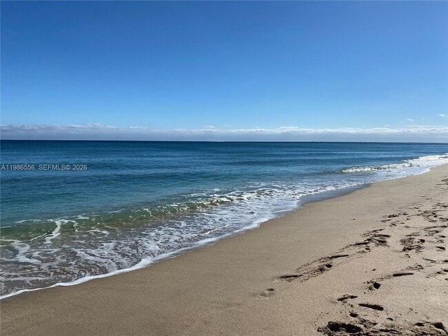 Building Photo - 3540 S Ocean Blvd