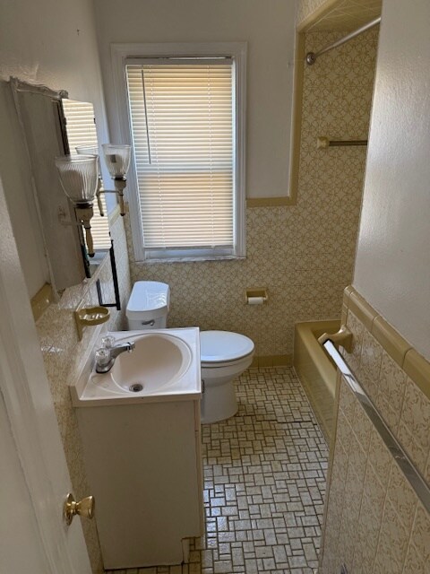 Building Photo - 16483 Manning St