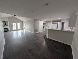 Building Photo - 5004 Hunters Trail