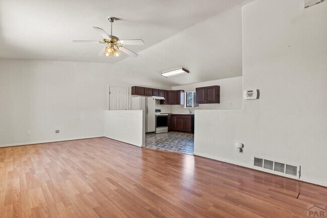 Building Photo - 3 Bed Home in Pueblo West with huge yard!