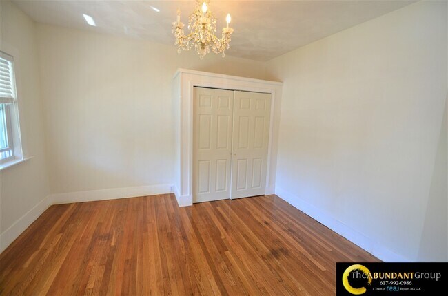 Building Photo - 57 Judson St