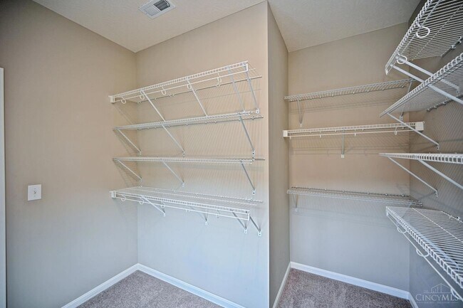 Building Photo - 1538 Summerview Ln