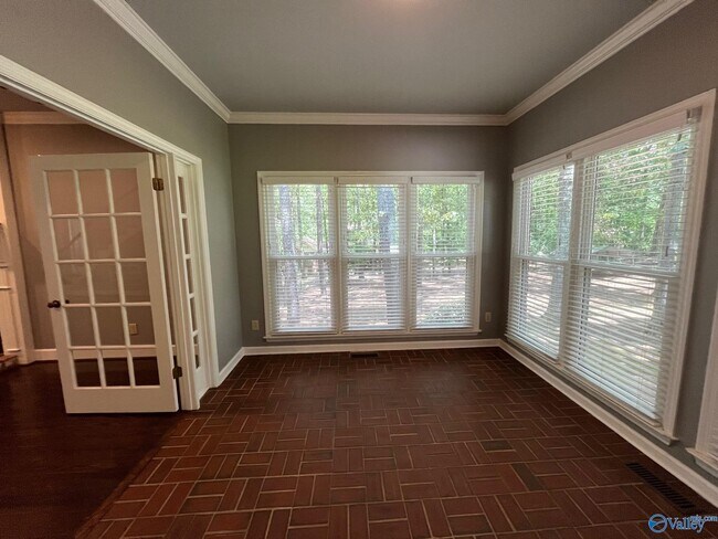 Building Photo - 146 Bob White Dr