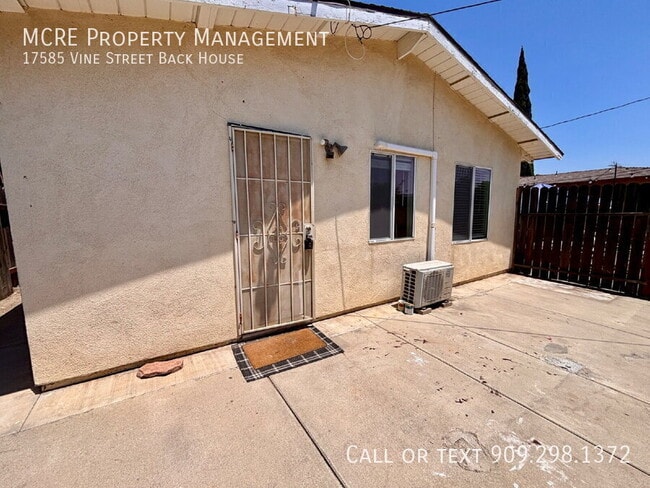 Building Photo - 17585 Vine St