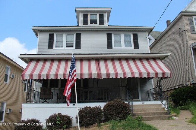 Primary Photo - 1314 St Ann St