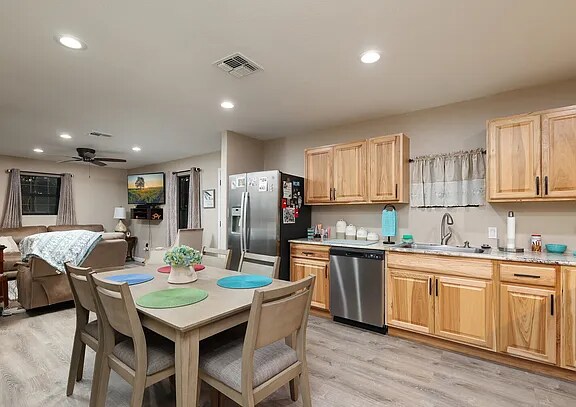 Building Photo - 103 Rio Grande Dr