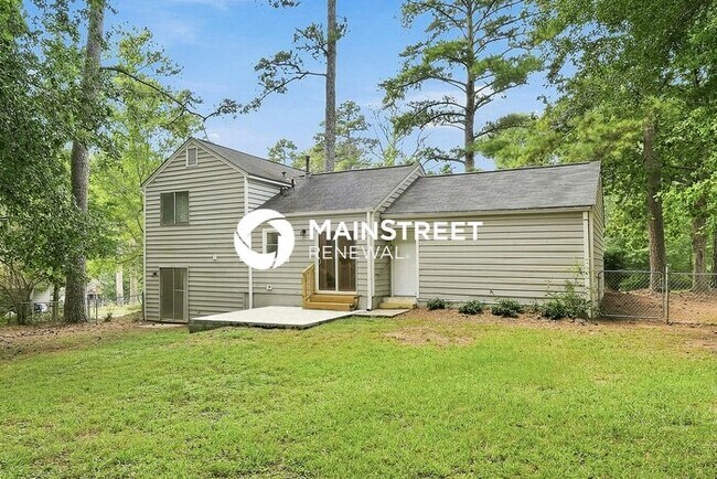 Building Photo - 3 Bedroom Pet-Friendly Home in STOCKBRIDGE, GA with Main Street Renewal