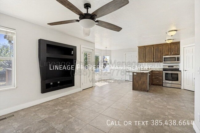 Building Photo - 13863 Kessler Peak Dr