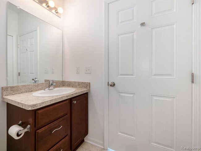 Building Photo - 964 W Summerfield Gln Cir