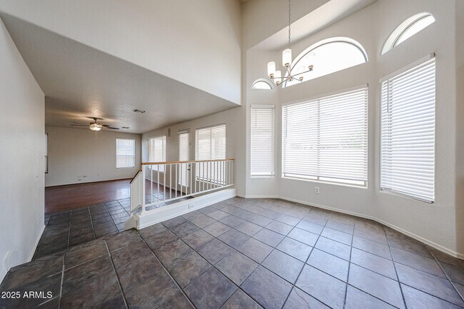 Building Photo - 2568 E Santa Rosa Dr
