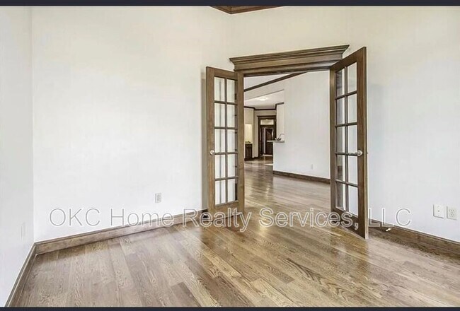 Building Photo - 1216 NW 190th Pl