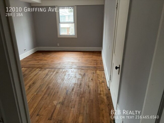 Building Photo - Charming 2-Bedroom Property in Prime Location