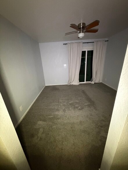 Living room - 720 Sunrise Ave