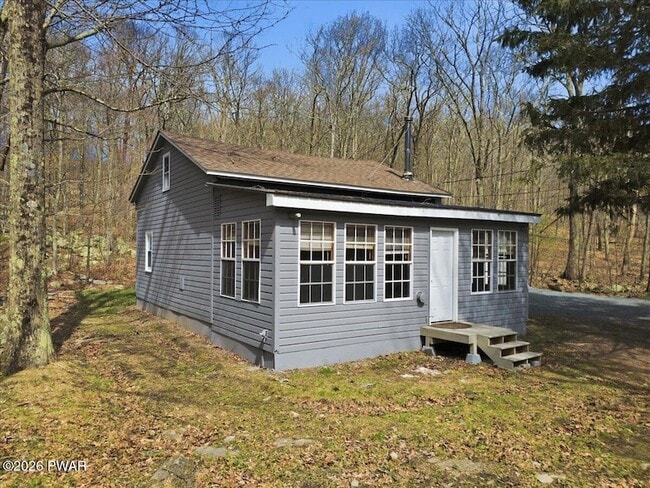 Building Photo - 209 Urban Rd