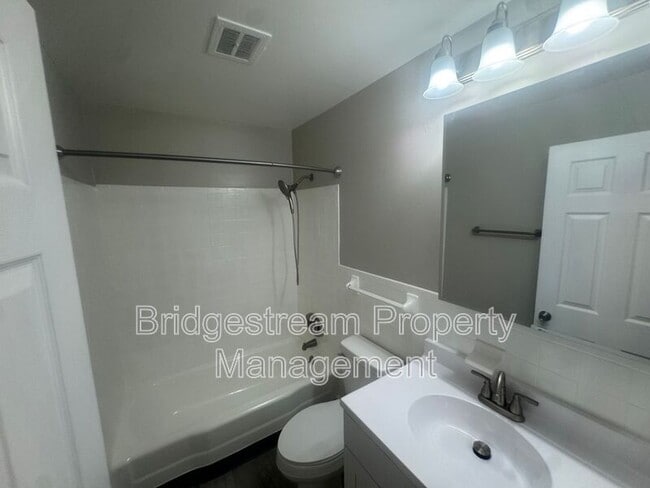 Building Photo - 5474 Broomall St