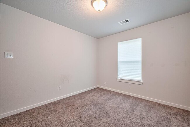 Building Photo - 16342 Rockdale Landing Dr