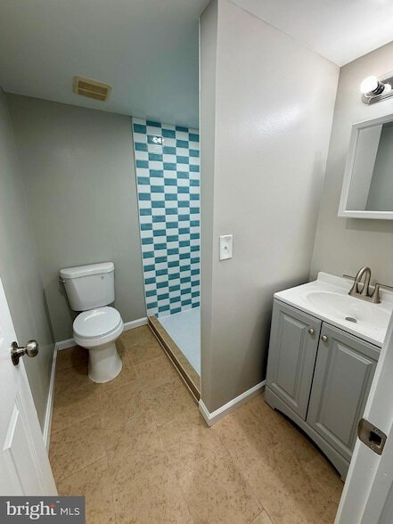 Building Photo - 3413 Wallford Dr