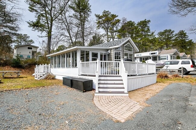 Building Photo - 185 Cotuit Rd