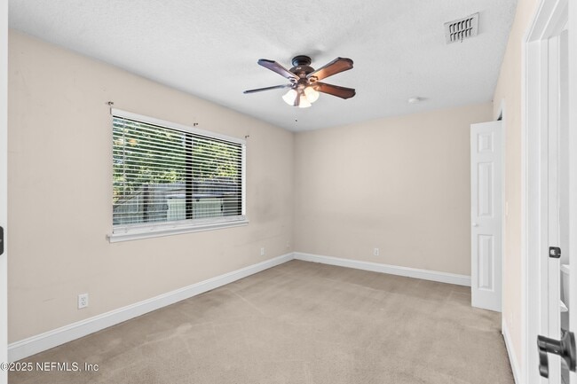 Building Photo - 11433 Glenn Mottin Way N