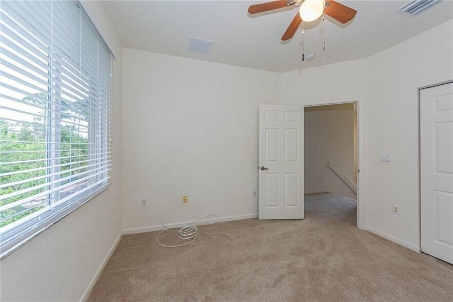 Building Photo - 2563 Stockbridge Sq SW