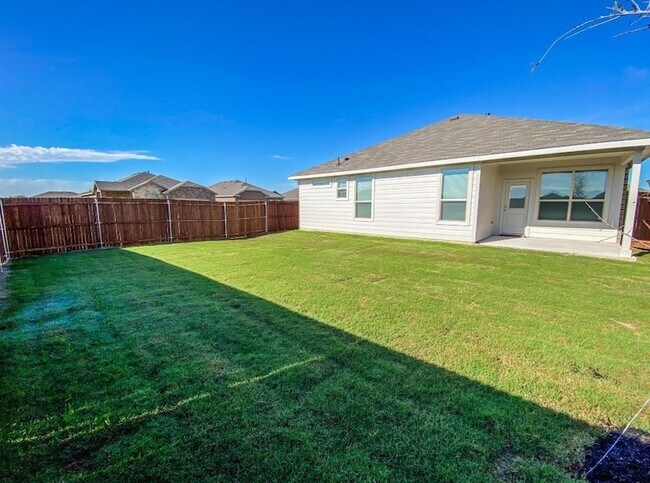 Building Photo - 5400 Gold Pond Dr