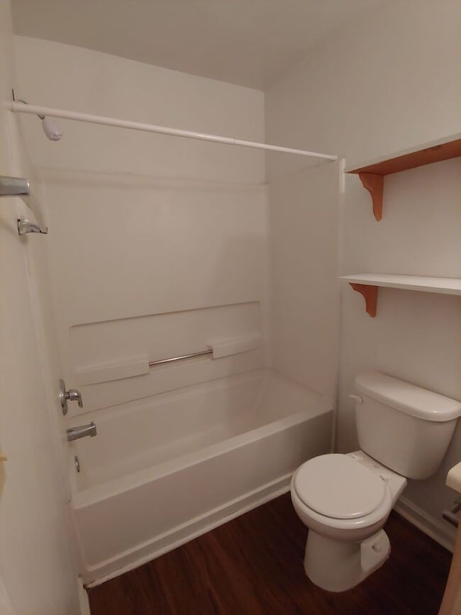 Building Photo - 4 BR / 3 BA Townhouse in San Luis Area off...