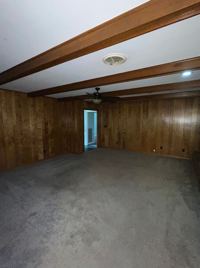 Building Photo - Rental Property