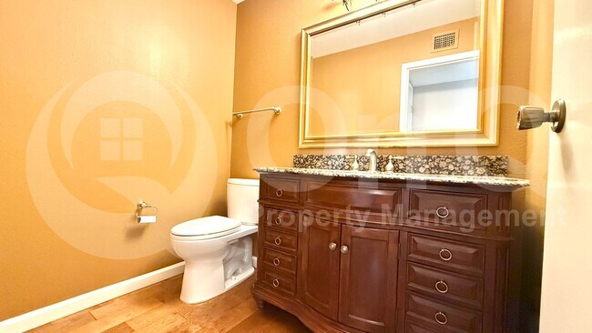 Building Photo - 5601 N 79th St