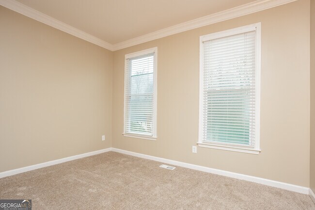 Building Photo - 991 Laurel Springs Ln SW