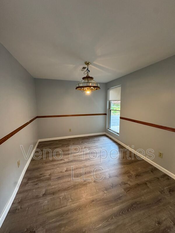 Building Photo - 17 Sand Spurrey Rd