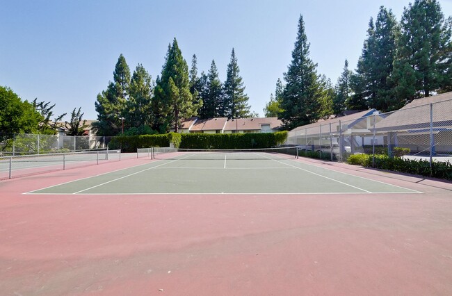 Building Photo - Hidden Silicon Valley Oasis! 2BR/2.5BA Townhome with TWO Private Patios, 2 Dedicated Parking Spac...