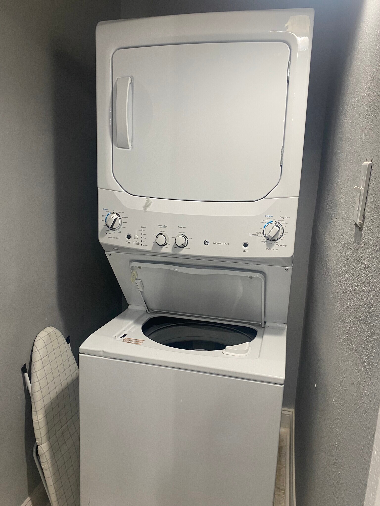 Washer/dryer - 279 Chatsworth St