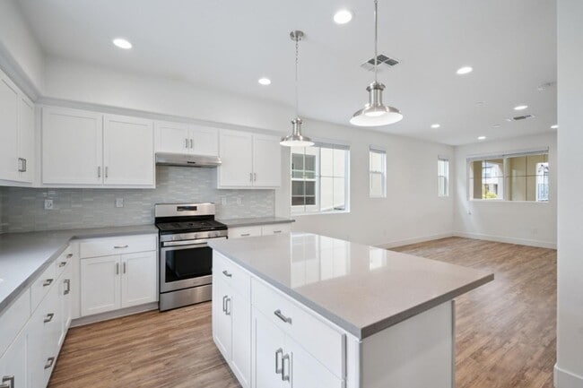 Building Photo - 37607 Cape Cod Rd