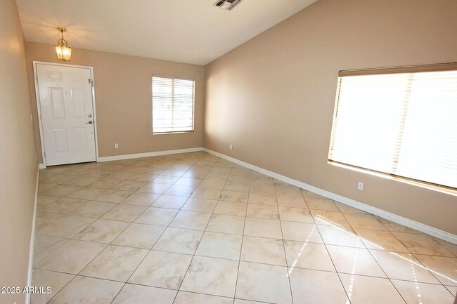 Building Photo - 16060 W Desert Bloom St