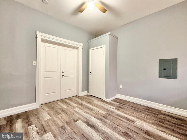 Building Photo - 840 Cumberland St