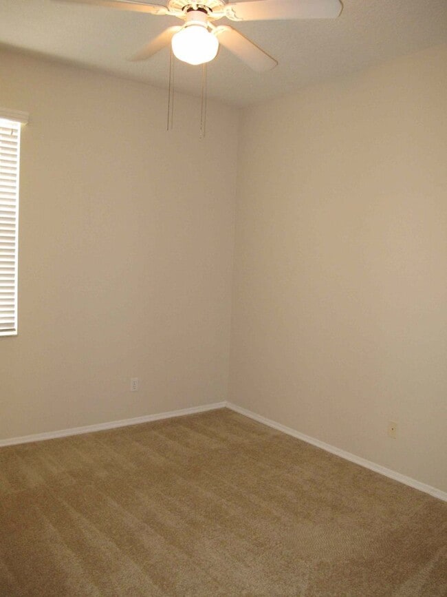 Building Photo - Beautiful Howell Creek Reserve Home