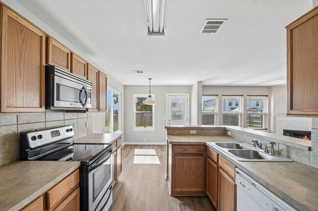 Building Photo - 14413 Gurney's Eagle Dr