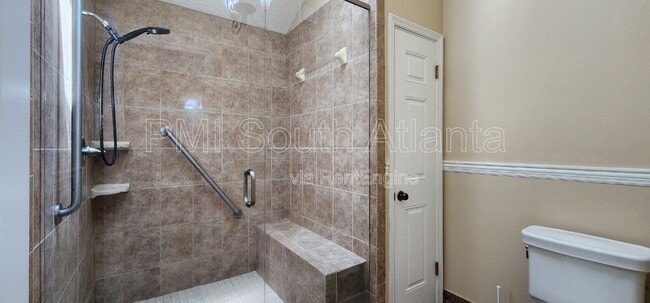 Building Photo - 200 Eli Run